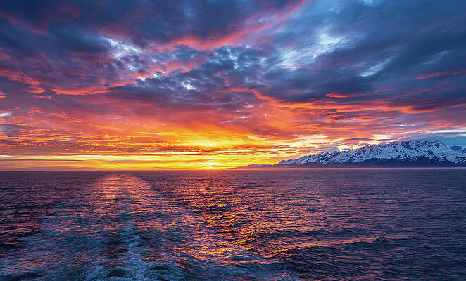 Wall Art featuring the photograph Sunset By Mt Fairweather And The Glacier Bay National Park In Al #3 by Steven Heap