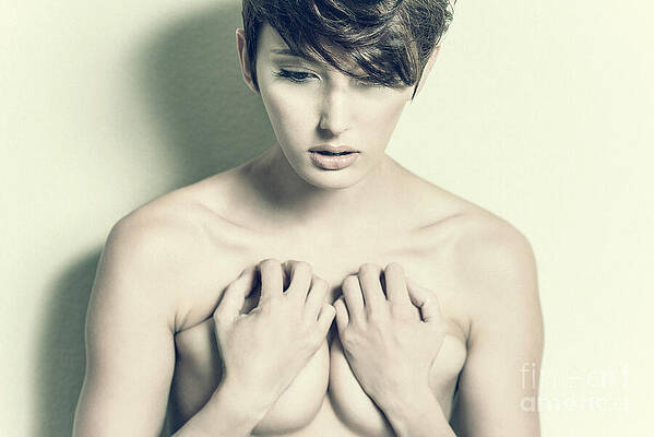 Bodyscape Photograph - 5886 Natasha Au Naturel - Boudoir Beauty Nude by Amyn Nasser