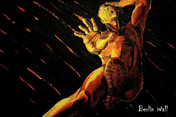 Berlin Photograph - Berlin Wall #61 by Robert Grac