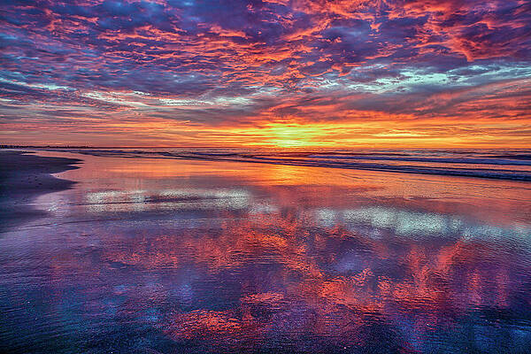 Maine Wall Art featuring the photograph Amazing Morning At Ogunquit Beach by Penny Polakoff