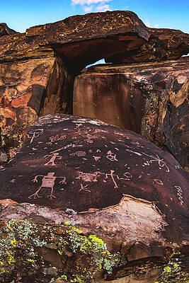 Alien Photograph - Anasazi Valley Petroglyphs And Boulders, St. George, Utah - Vertical by Abbie Warnock