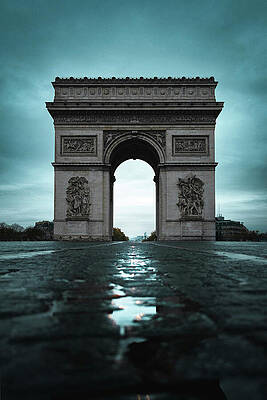 Reflection Photograph - Arc De Triomphe Paris Moody Day by Printed View