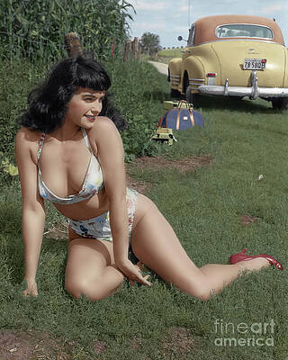 Bettie Page in the cornfield by Franchi Torres