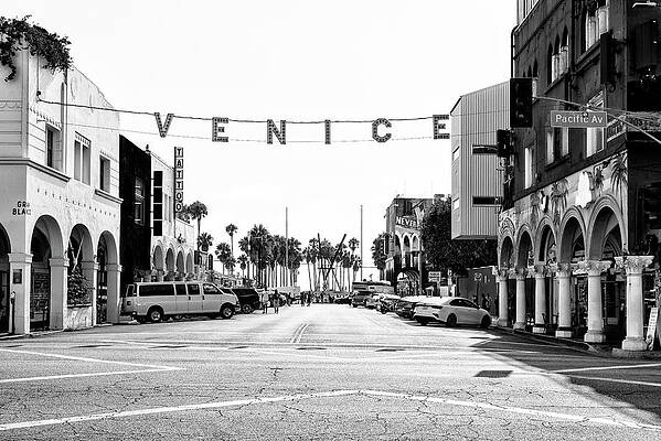 Venice Pacific Avenue Street Scene Wall Art