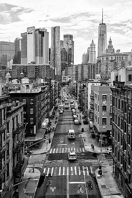 Manhattan Street to One World Trade Center Wall Art