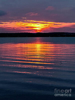 Serene Wall Art featuring the photograph Breaking Dawn by William Norton