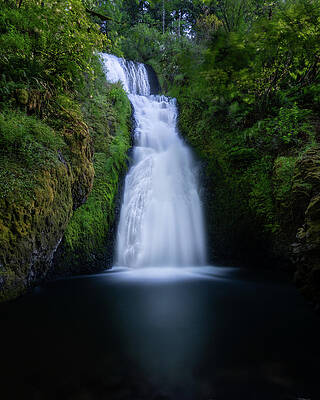 Water Photograph - Bridal Veil Falls by Matt Halvorson