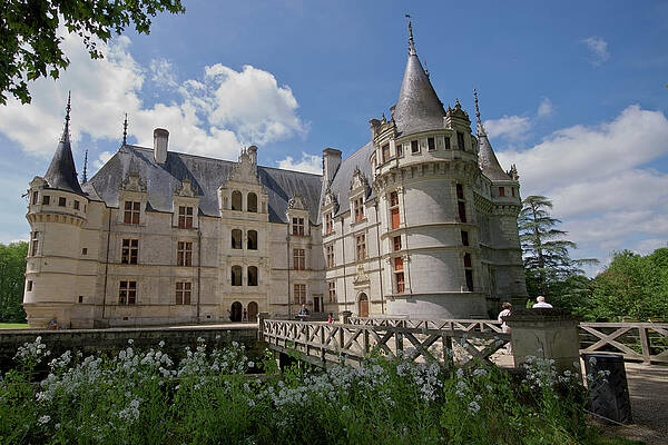 France Wall Art featuring the photograph Chateau Azay-le-Rideau by Matthew DeGrushe