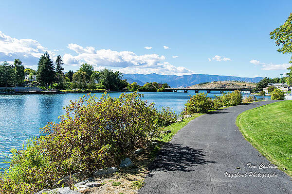 Photograph - Chelan Riverwalk by Tom Cochran