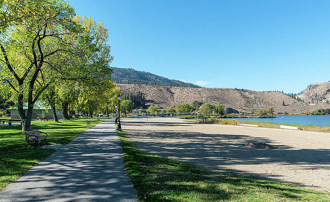 Beach Photograph - Christie Park Beach In Okanagan Falls by Tom Cochran
