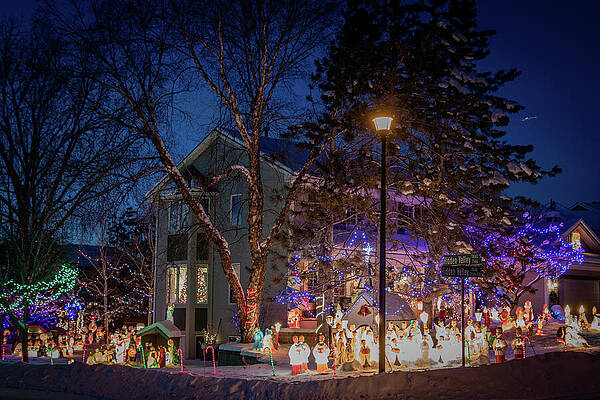 Wall Art featuring the photograph Christmas Display_1561 by Linda Triplett