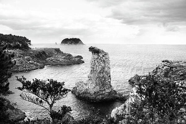 Dramatic Coastal Rock Formation Wall Art