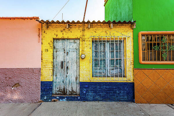 Colorful Homes by Tommy Farnsworth