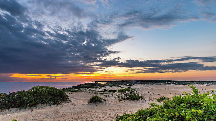 Sky Wall Art featuring the photograph Colorful Skies From Jockey's Ridge by David Fountain