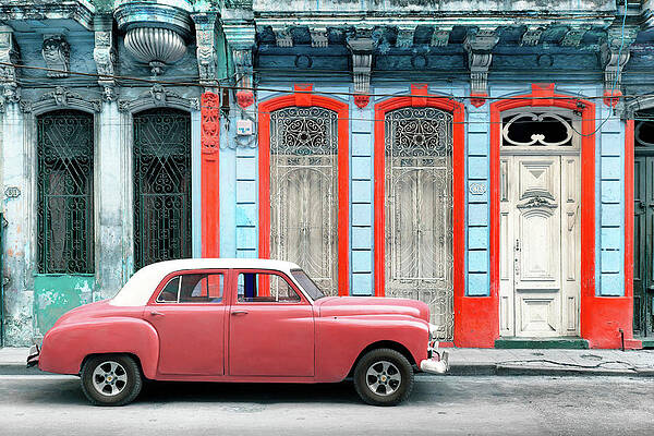 Travel Photograph - Cuba Fuerte Collection - Coral Vintage Car In Havana by Philippe HUGONNARD
