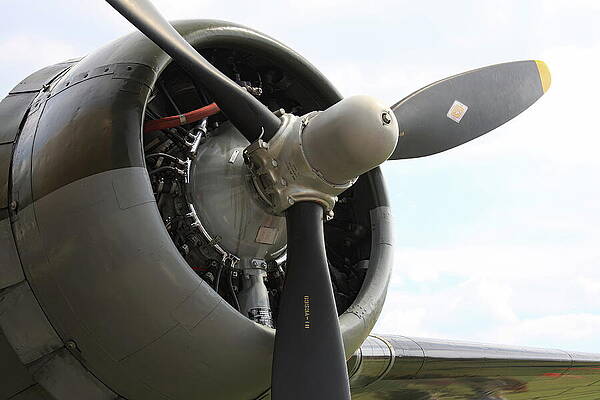 Vintage Aircraft Propeller Close-Up Wall Art