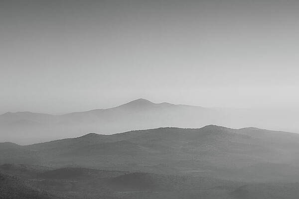 American Wall Art featuring the photograph Dreamy Vista by Mike Lee