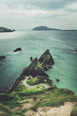 Nature Photograph - Dunquin Winding by Mark Callanan