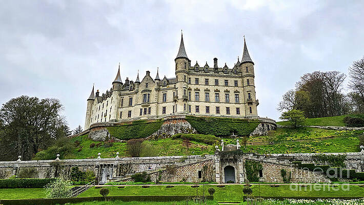 Historical Wall Art featuring the photograph Dunrobin Castle And Garden -  Sutherland, Highlands, Scotland by Jeff Saunders