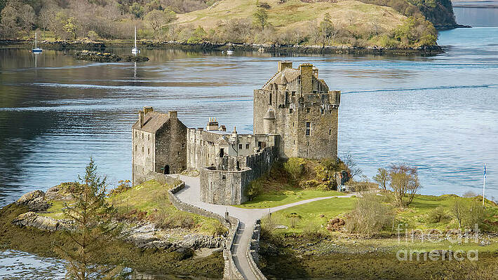 Historical Wall Art featuring the photograph Eilean Donan Castle Close Up - Dornie, Highland Scotland by Jeff Saunders