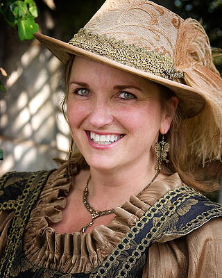 Elizabethan Woman by Mark Triplett