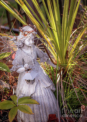 Wall Art featuring the photograph Garden Angel Statue by D Lee