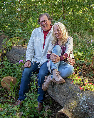 Couple Enjoying a Garden Retreat Wall Art