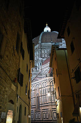 Wall Art featuring the photograph Glimpse Of The Duomo by Steven Nelson