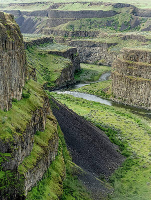 Green Canyon River Bend by Carl Prothman