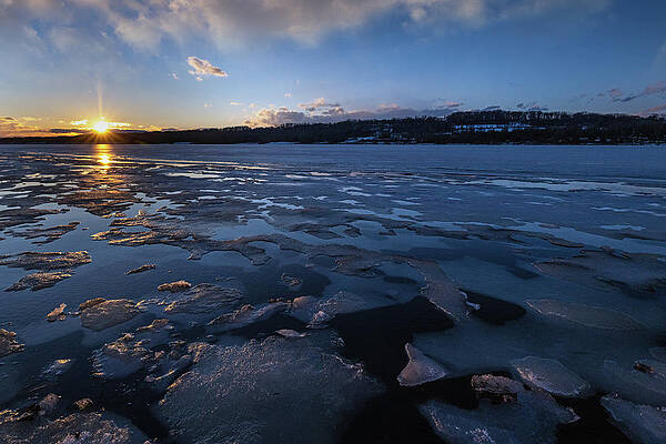Beautiful Photograph - Horizon Line by Todd Wilkinson