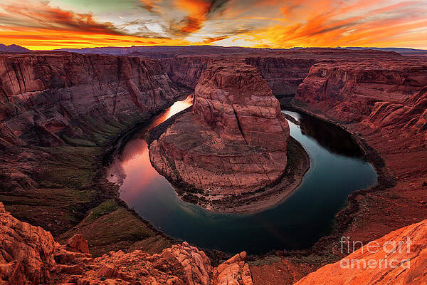 Landscape Photograph - Horseshoe Bend And Colorado River In Page, Arizona by FeelingVegas Wall Art and Prints