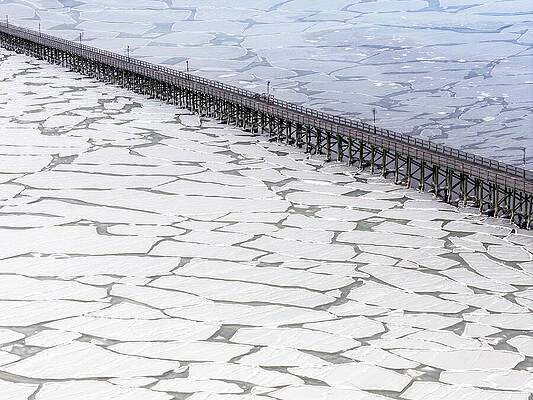 Icy Raritan Bay Keansburg Pier Print