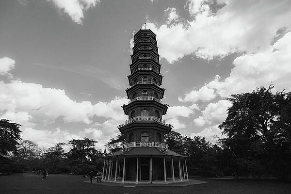 Kew's Pagoda by Andrew Lalchan