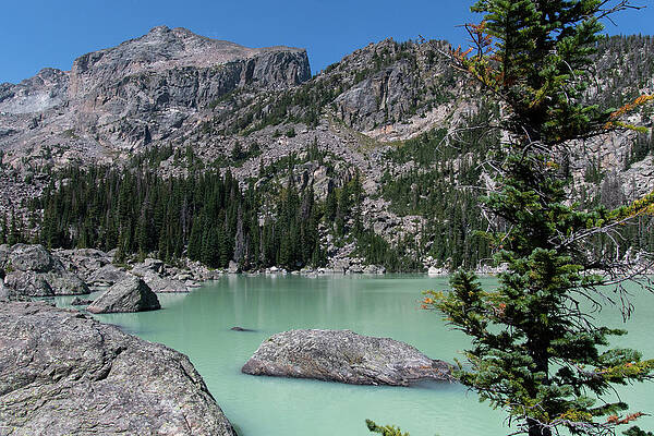 Rocky Mountain National Park Photograph - Lake Haiyaha 2022 Color by Cascade Colors