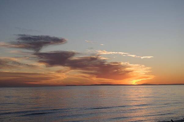 Wave Photograph - Marbella Sunset And Wispy Clouds by Murray Croft