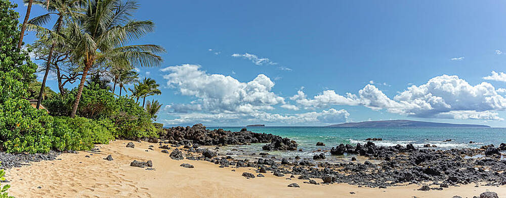 Hawaii Wall Art featuring the photograph Maui Sunny Cove by Chris Spencer