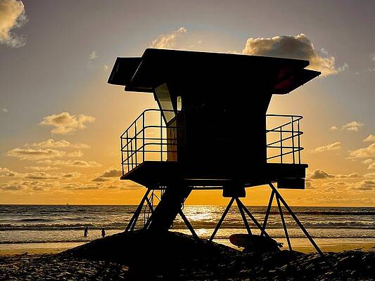 Sunset Photograph - Mission Beach Lifeguard Tower At  Sunset by Bonnie Colgan