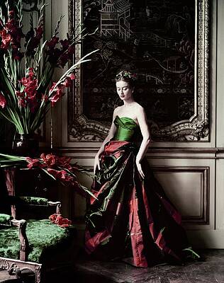 Model Nina De Voe In Balmain Print