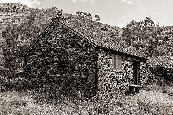 Photograph - Mountain Hut In Monochrome by Francisco Ruiz Navas