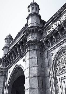 Monochromatic Wall Art featuring the photograph Mumbai- Gateway Of India by Anorel