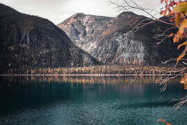 Muncho Lake In Fall Print