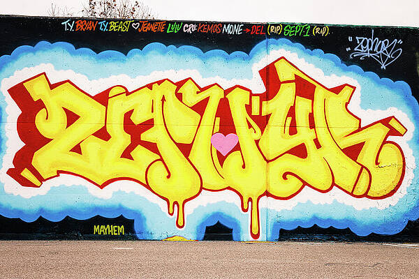 Wall Art featuring the photograph Mural Mile - Heart by Robert Niemeier