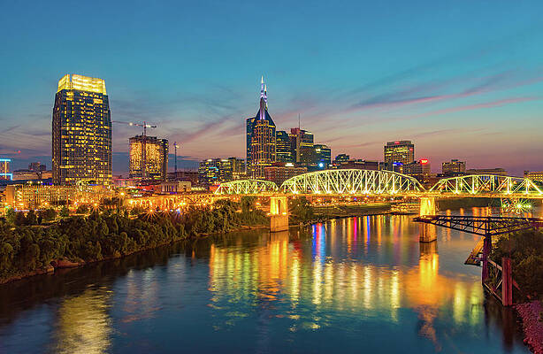 Color Image Wall Art featuring the photograph Nashville Skyline by Michael Warren
