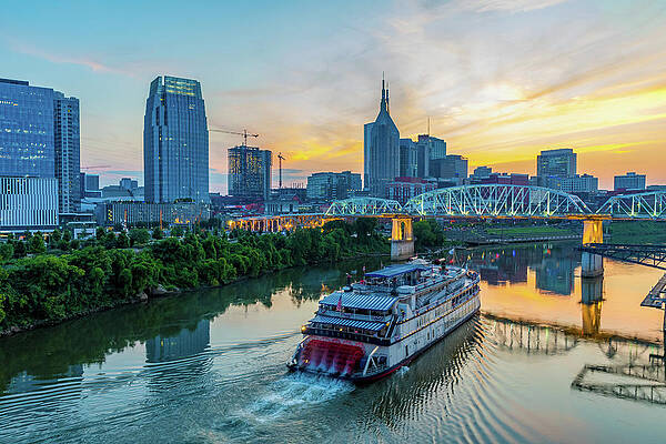 Color Image Wall Art featuring the photograph Nashville Sunset by Michael Warren