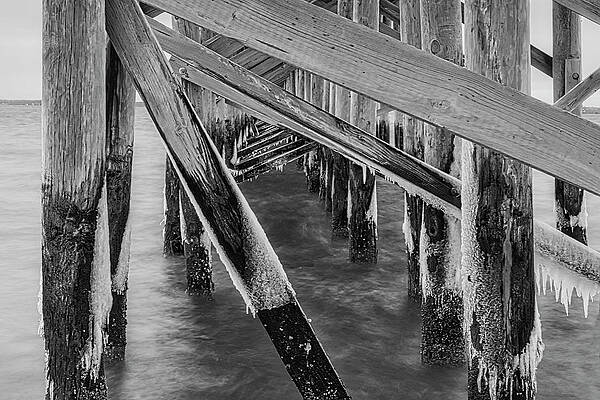 Pier Photograph - NJ Keansburg Pier BW by Susan Candelario