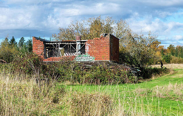 State Route 20 Photograph - Northern State Hospital Cannery by Tom Cochran