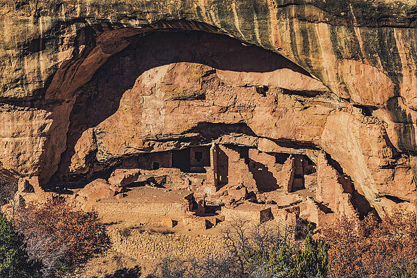 Prehistoric Photograph - Oak Tree House, Mesa Verde, Colorado by Abbie Warnock