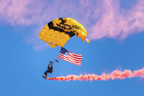 American Wall Art featuring the photograph Old Glory Dropping In by Mike Lee