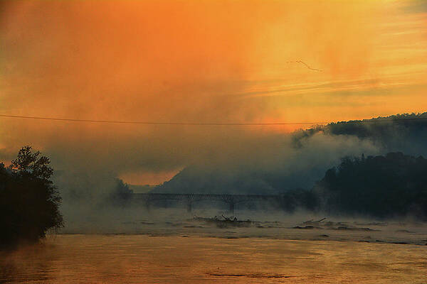Potomac River On A Misty Sunrise Morning Print