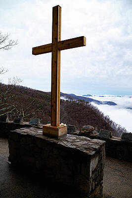 Serene Wall Art featuring the photograph Pretty Place by Cindy Robinson